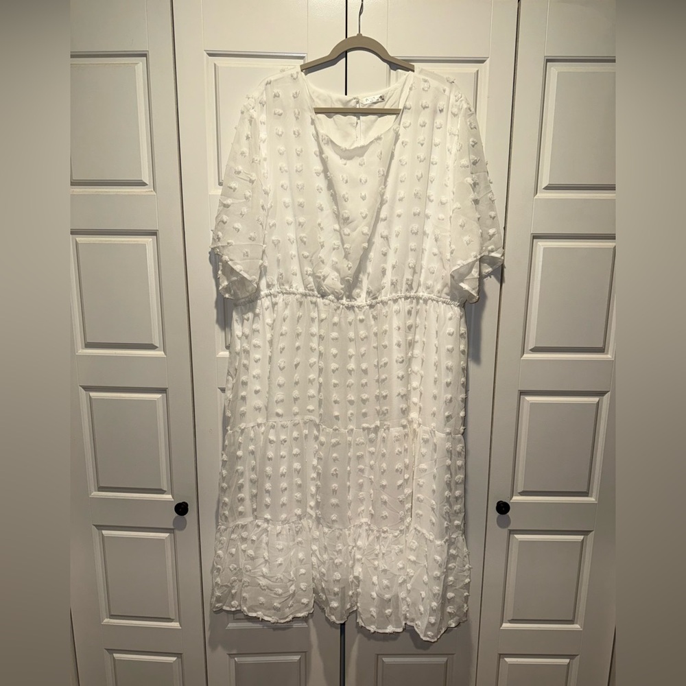 Elegant White Swiss Dot Textured Women's Dress - 26W